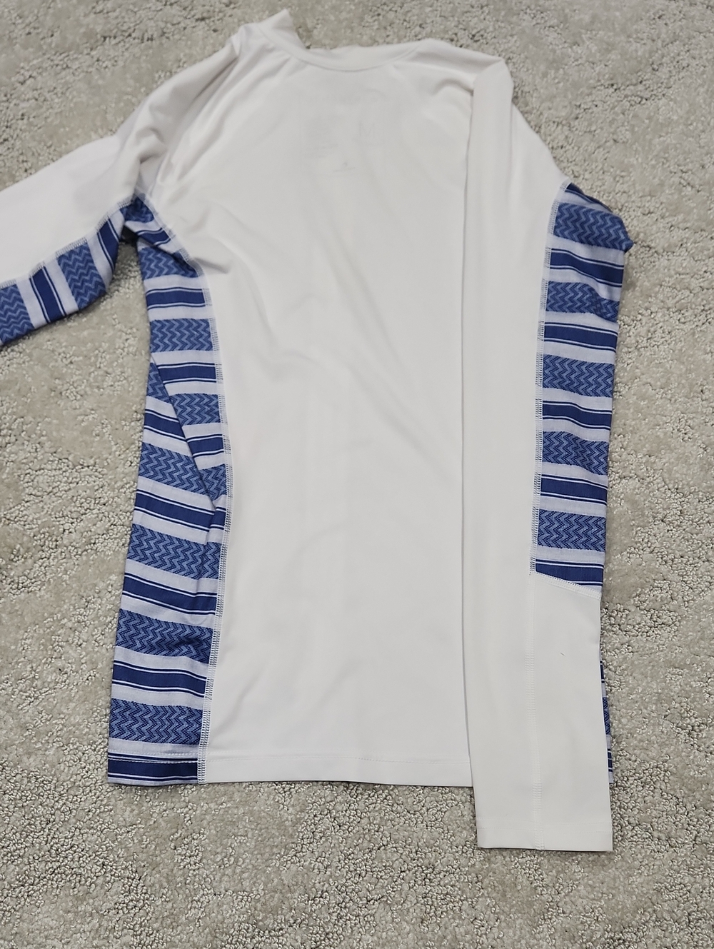 SPF Rashguard - Picture 5 of 5